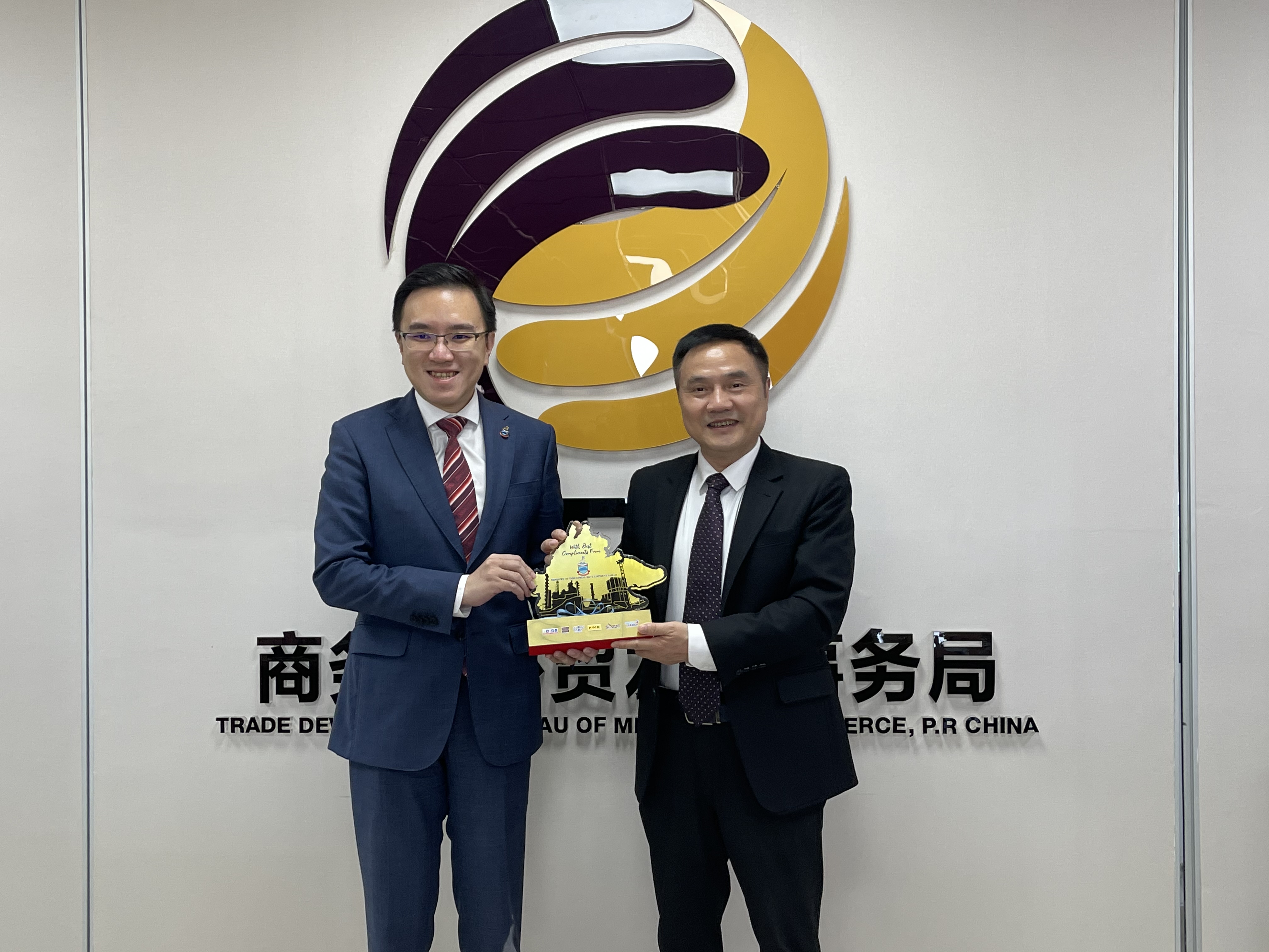 微信图片_20230418172441.jpg